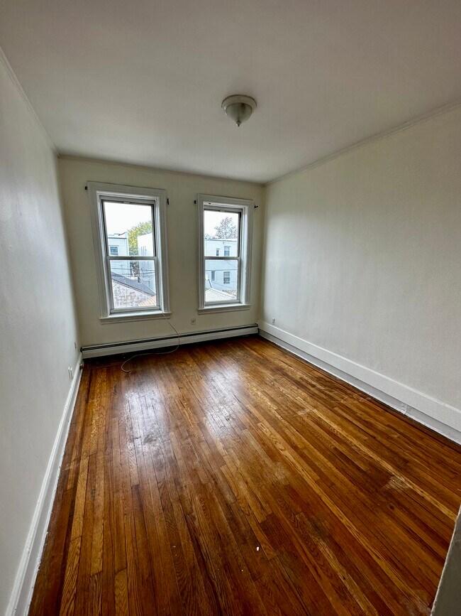 Foto del edificio - 1980 W 11th St