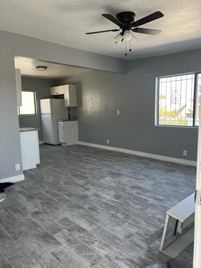 Foto del edificio - 120 W 73RD ST