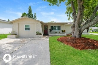 Building Photo - 5700 Thrush Dr