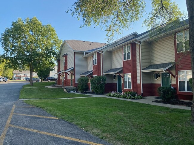 Building Photo - Bristol Cove