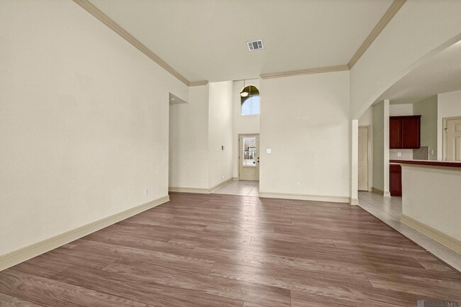 Building Photo - 5176 Wildwood Dr