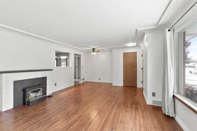 Building Photo - 8320 E Marietta Ave