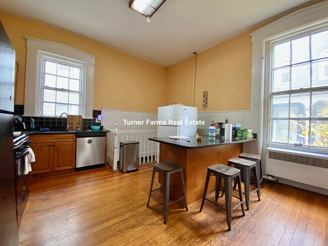 Foto del edificio - 139 Hillside St