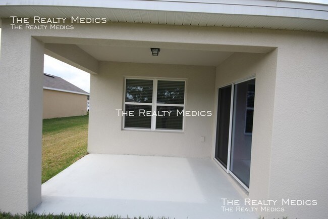 Building Photo - 9773 Pepper Tree Trail