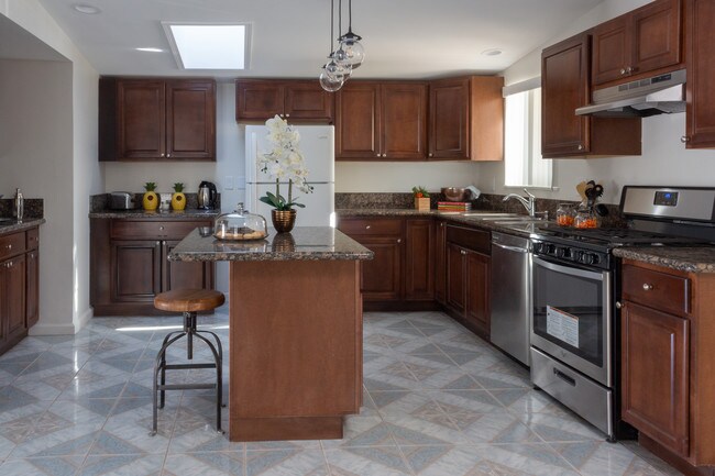 Foto del edificio - 74092 Aster Dr