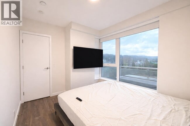 Photo du bâtiment - 305 Morrissey Rd