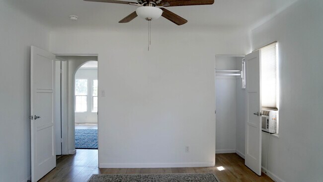 Building Photo - 2069 W 52nd St