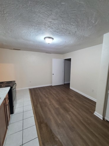 Building Photo - 1030 S Nova Rd