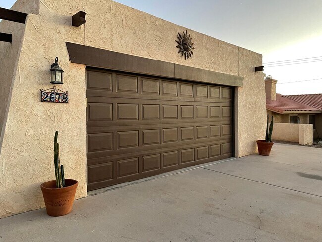 Building Photo - WINTER RENTAL 2025-2026