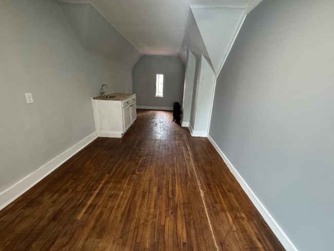 Building Photo - 17126 San Juan Dr