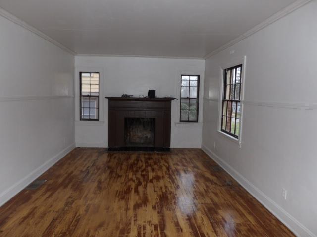 Building Photo - 551 Mistletoe Ave