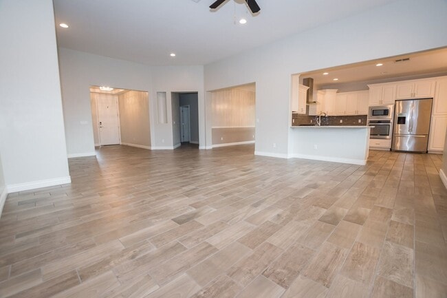 Foto del edificio - Executive home in The Estates at Holiday! ...