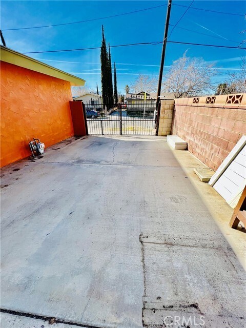 Foto del edificio - 37744 Lasker Ave