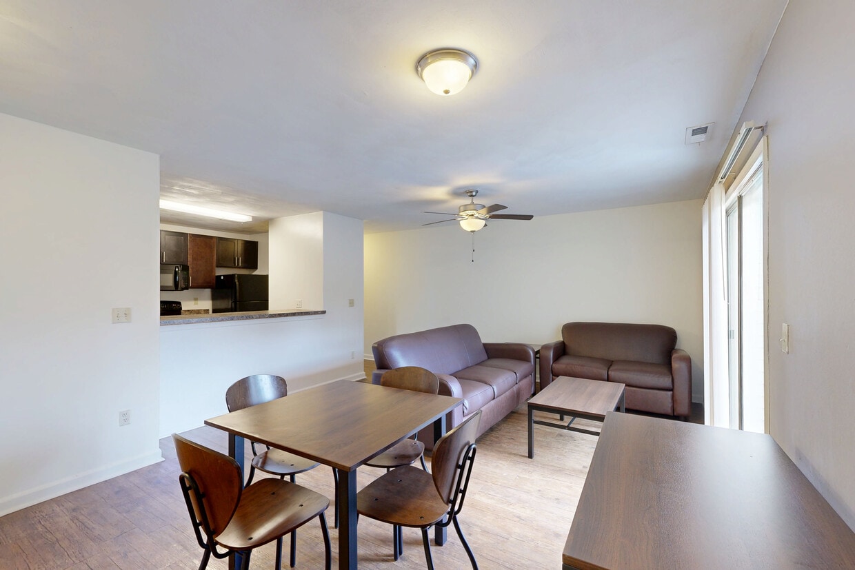 Photo - The Hills Northview Apartments