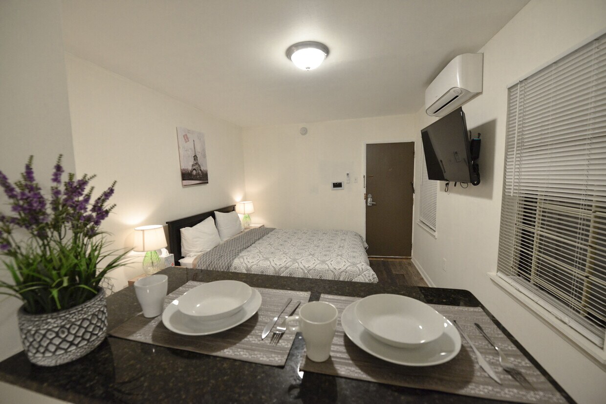 Foto principal - 238 S 22nd St