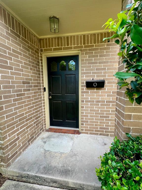 Foto del edificio - 5201 Woodlawn Pl
