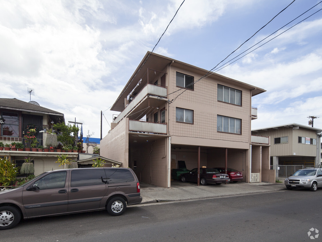 Primary Photo - 253 Kalihi St