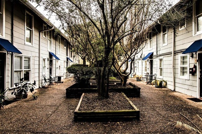 Foto del edificio - 1011 Bartlett St