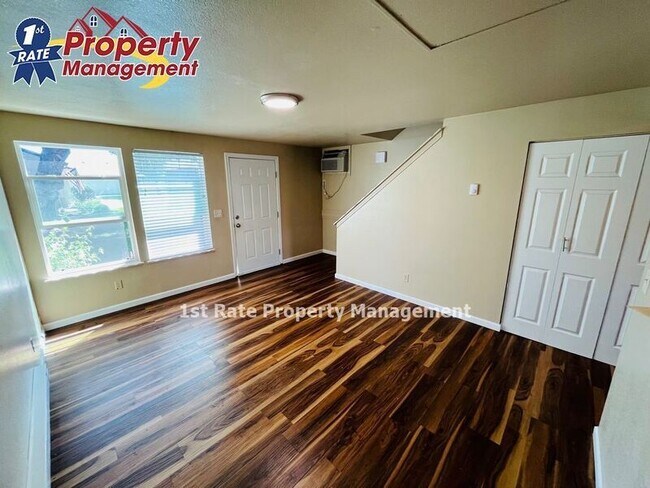 Foto del edificio - 6466 W Douglas Ln