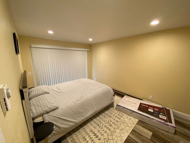 Foto del edificio - Seasonal Furnished Rental