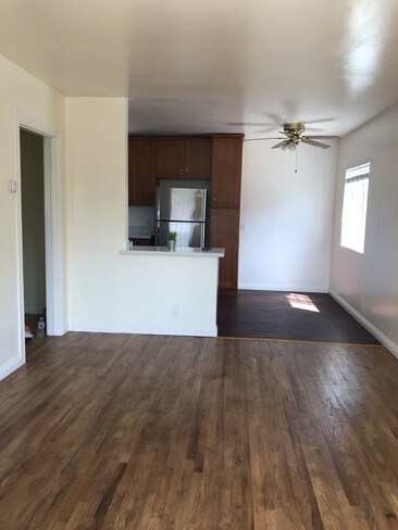 Comedor - 2706 Glendale Blvd