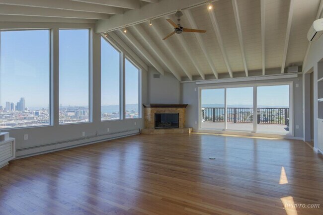 Foto del edificio - 740 Rhode Island St