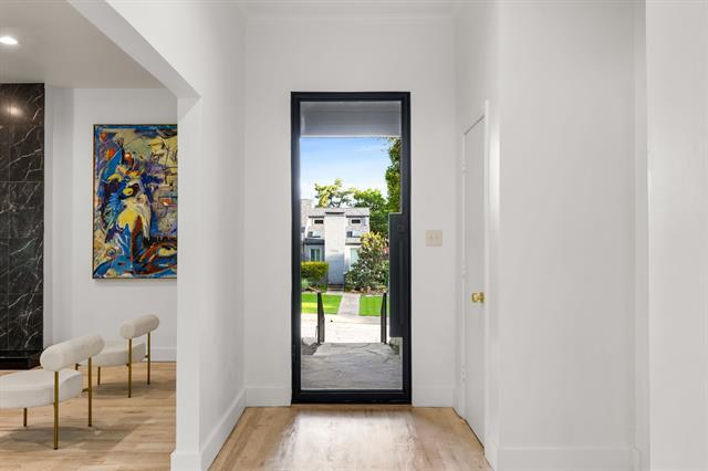 Foto del edificio - 9415 Hill View Dr