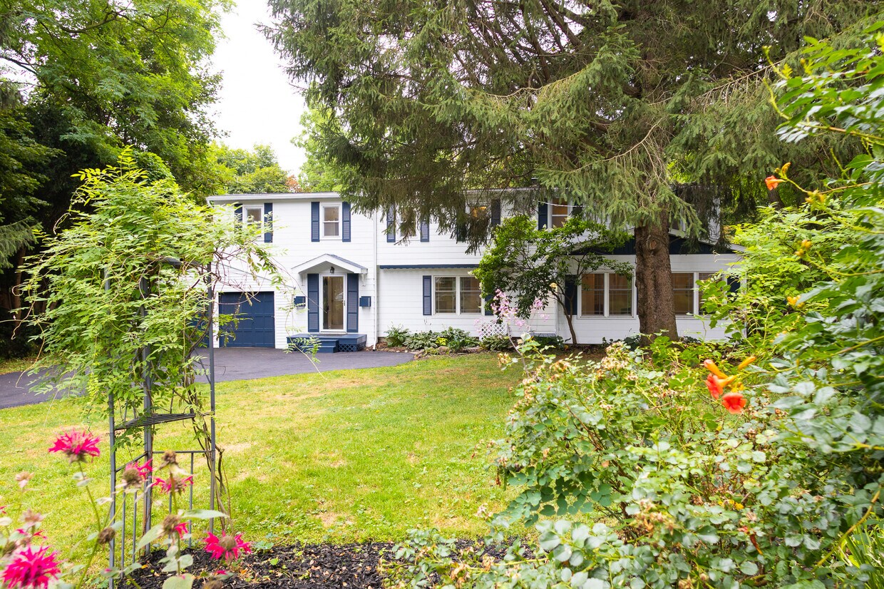 Foto principal - 155 Penhurst Rd
