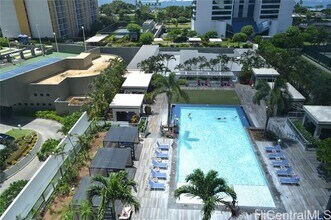 Building Photo - 1189 Waimanu St