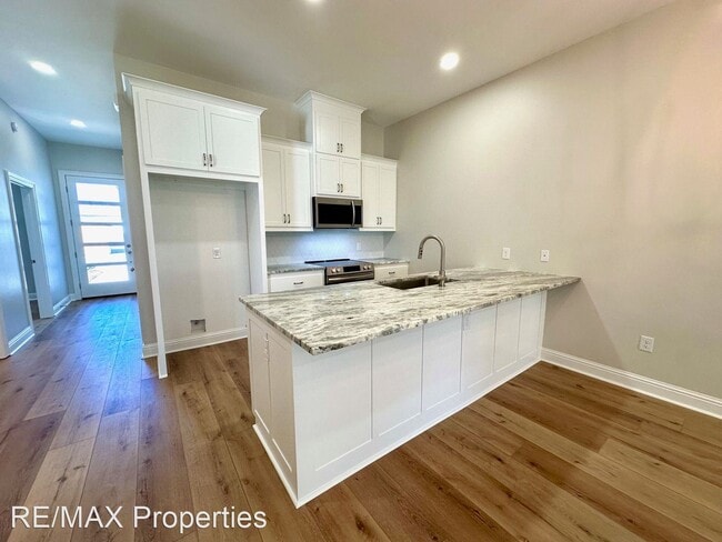 Building Photo - 3 br, 2 bath House - 13759 Rivanna Ln