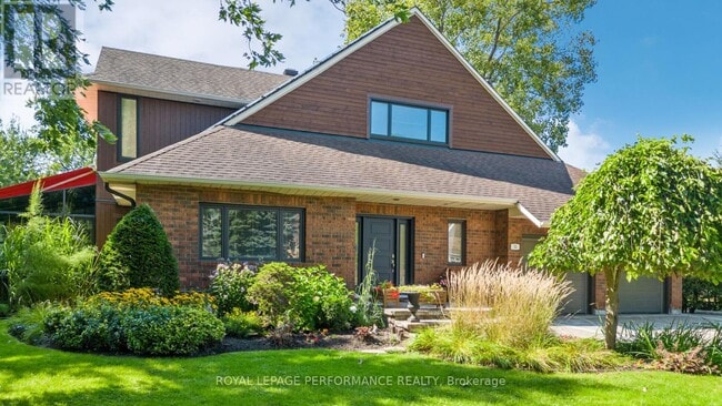 Building Photo - 55 Delong Dr