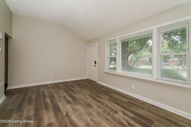 Foto del edificio - 9211 Aristides Dr