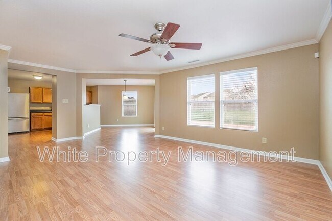 Foto del edificio - 12608 Frank Wiley Ln