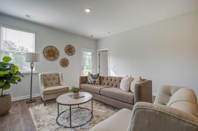 Building Photo - 324 Coral Sunset Way
