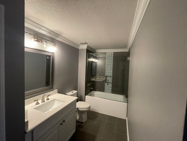 Building Photo - 1002 Coquina Ln