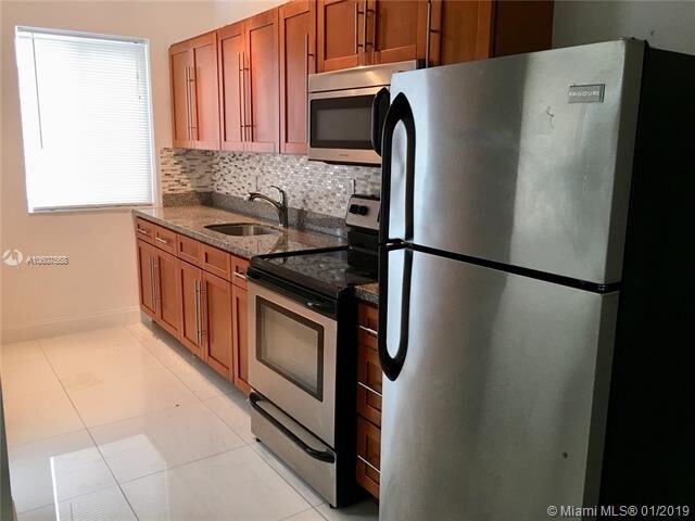 Foto del edificio - 610 12th St