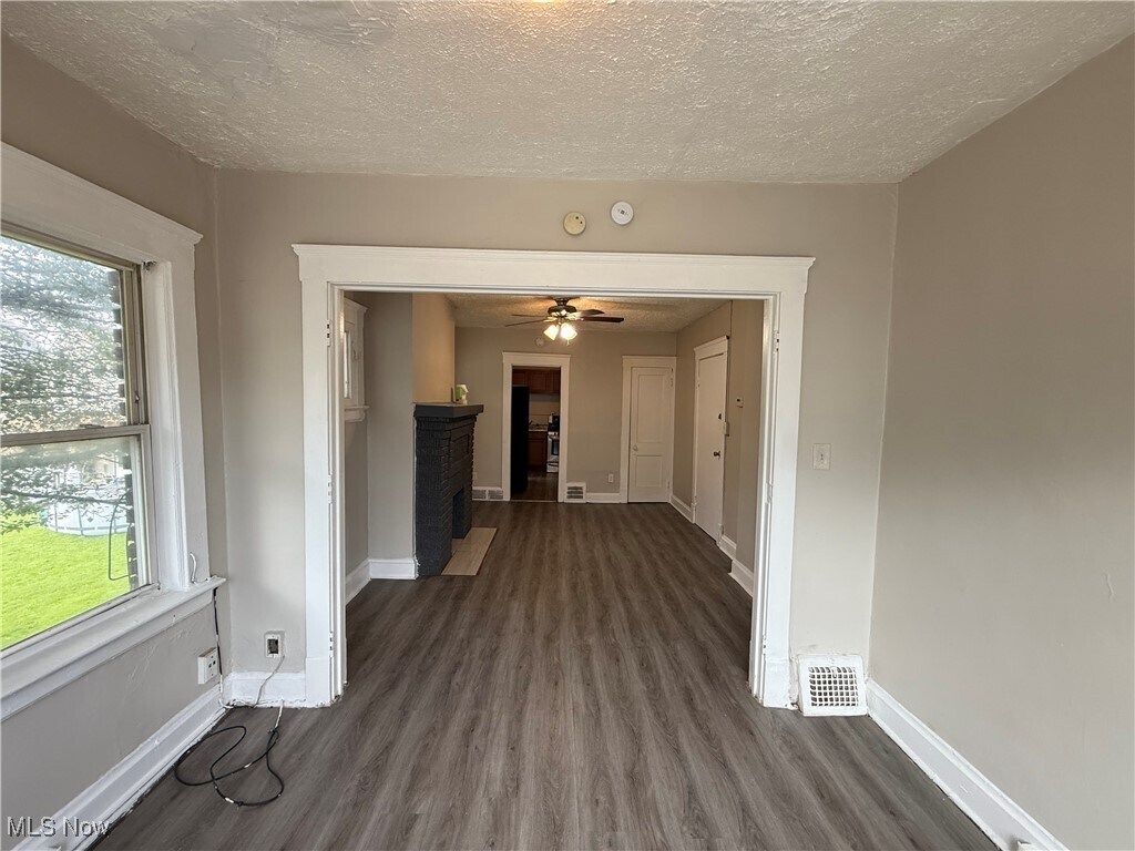 8208 Denison Ave Cleveland, OH 44102 – photo 3