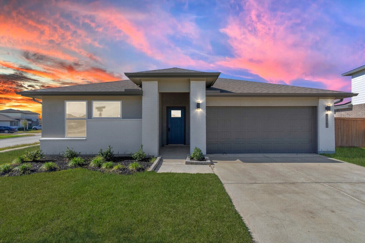 Foto principal - 10626 Watershed Dr