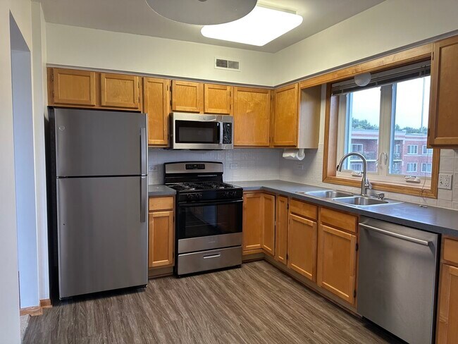 Foto del edificio - 5340 N Lowell Ave