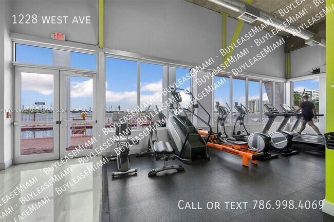 Foto del edificio - 1228 West Ave