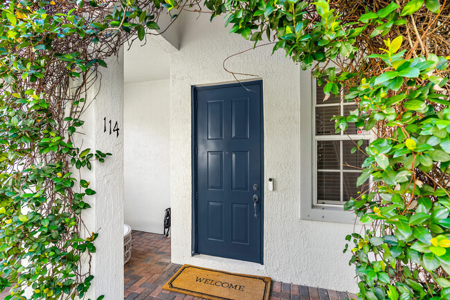 Foto del edificio - 114 Evergrene Pkwy
