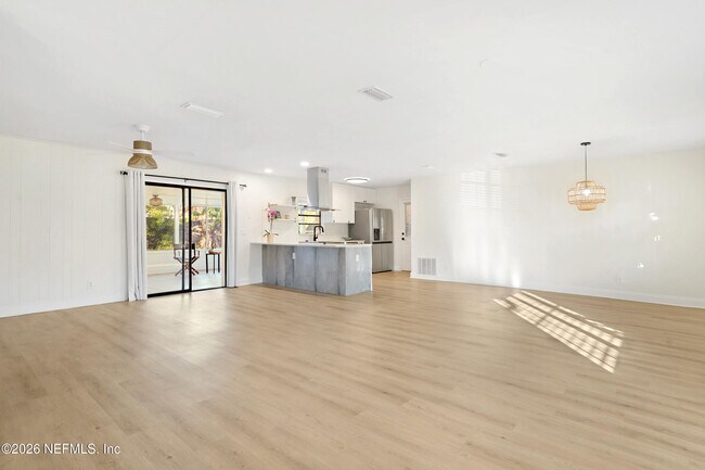 Building Photo - 42 Sailfish Dr