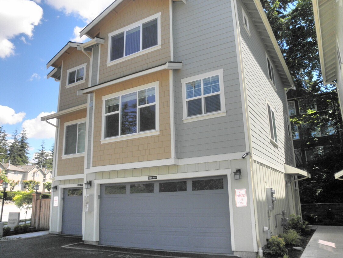 Foto principal - 23230 Edmonds Way #102, Edmonds, WA 98026 ...