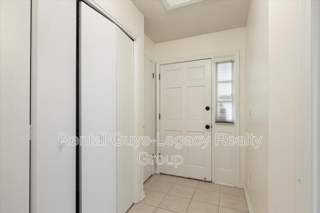 Foto del edificio - 3854 Windridge Ct