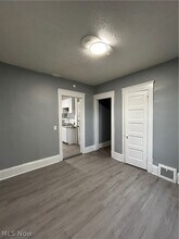 Building Photo - 3448 E 69th St