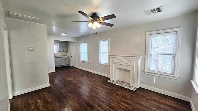 Foto del edificio - 3817 Key Pl