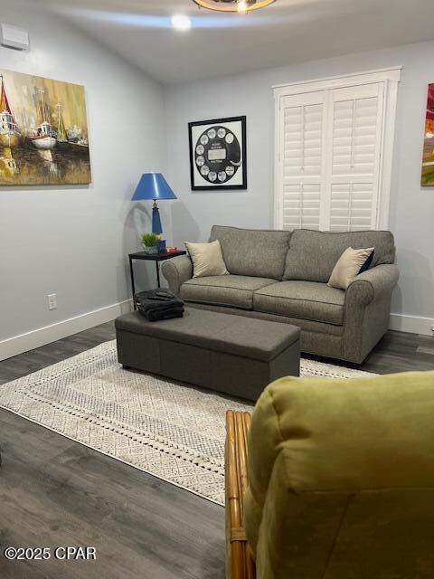 Foto del edificio - 1219 Thomas Dr