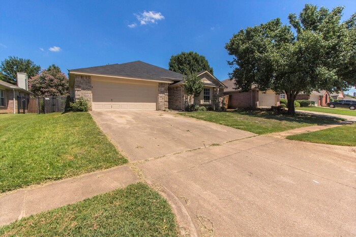 Primary Photo - 507 Nita Lane, Euless