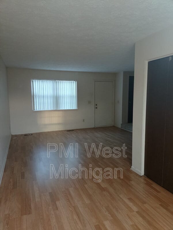 Building Photo - 4258 Bond St