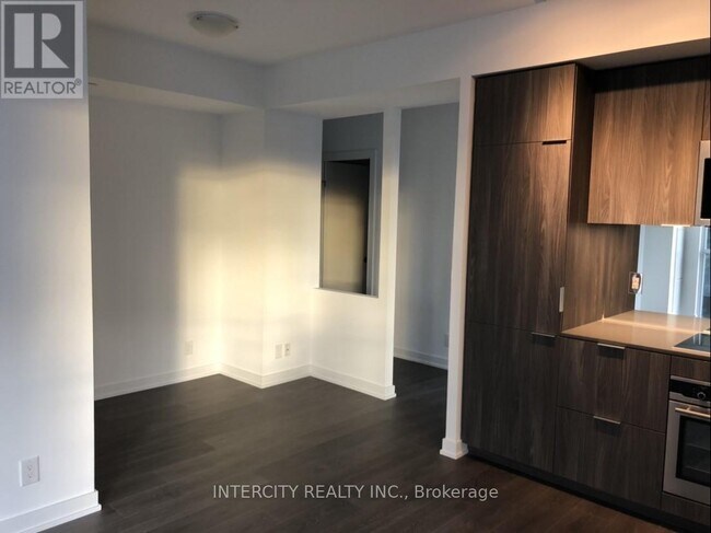 Photo du bâtiment - 609 Avenue Rd